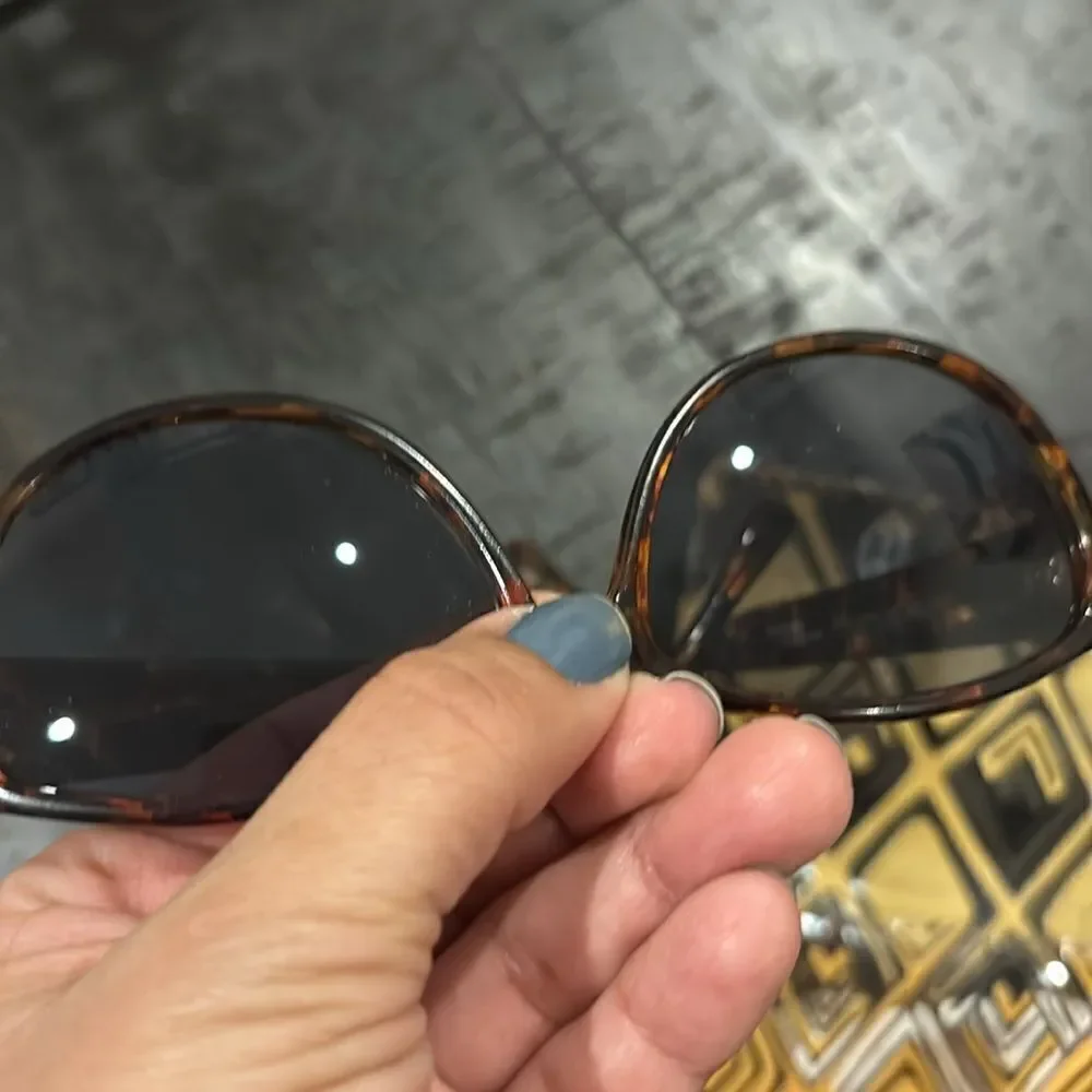 Diane Von Furstenberg Tortoise The Color Authority Sunglasses Luxury 56/16/145‌